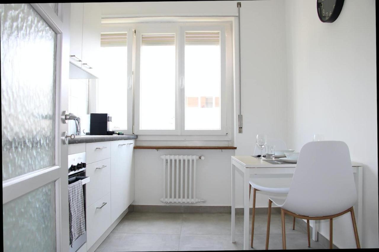 New & Modern Apartment With Beautiful Lake View! Lugano Extérieur photo