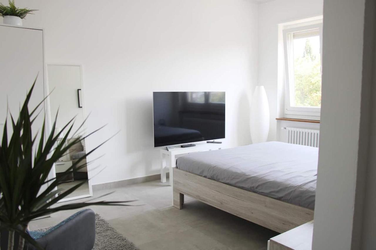 New & Modern Apartment With Beautiful Lake View! Lugano Extérieur photo