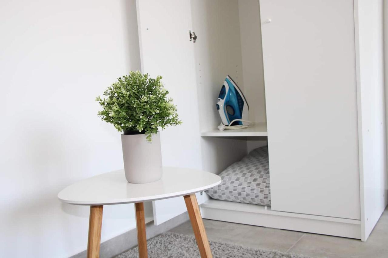 New & Modern Apartment With Beautiful Lake View! Lugano Extérieur photo